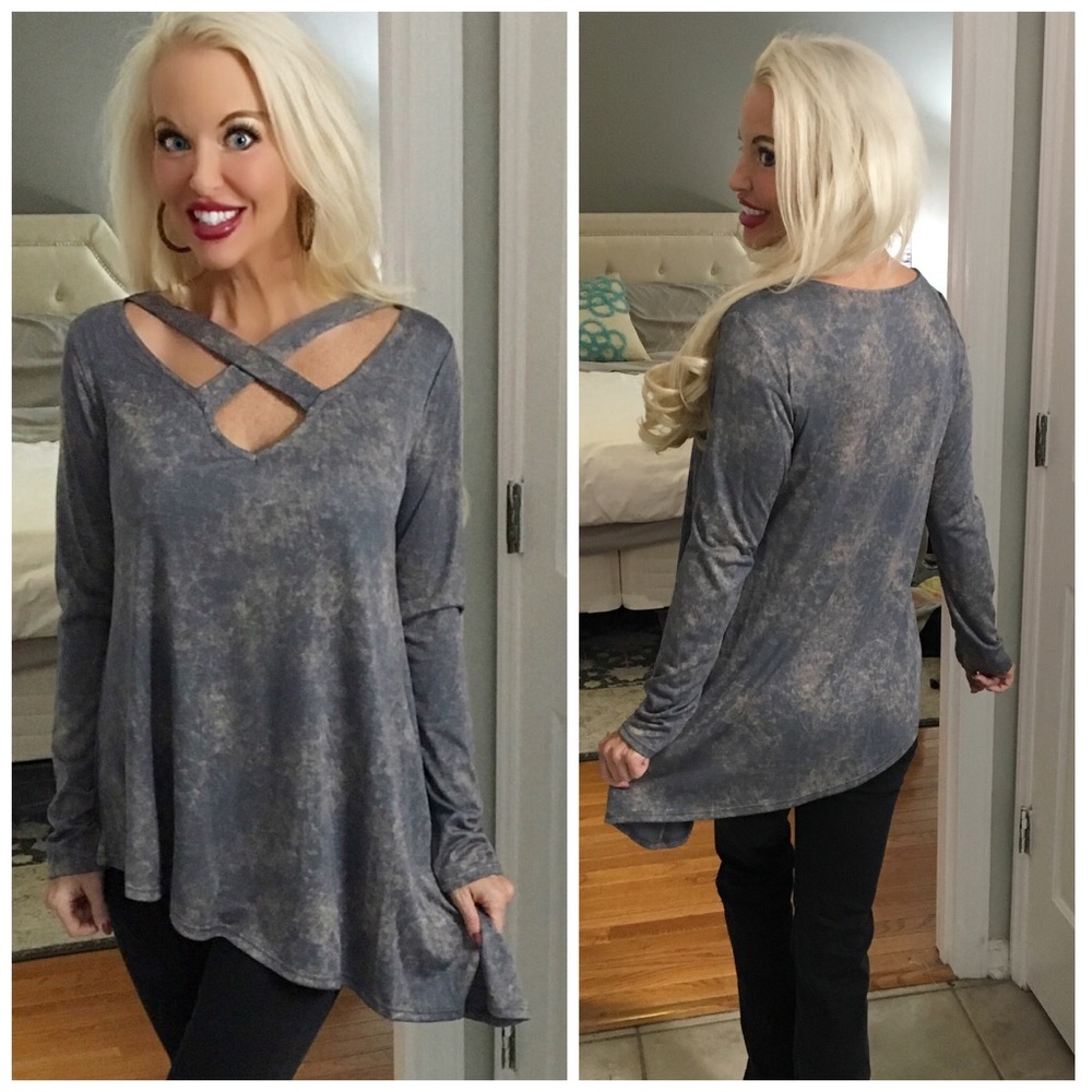 ❤️LAST 1! Indigo Criss Cross Asymmetric Tunic - Picture 2 of 2